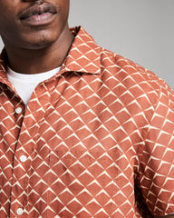 Billy Reid Short Sleeve Pagoda Tile Linen Treme Shirt in Umber