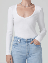 Citizen of Humanity Anouk V Neck Top in White