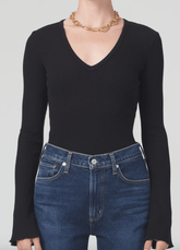 Citizens Of Humanity Anni V Neck Top in Black