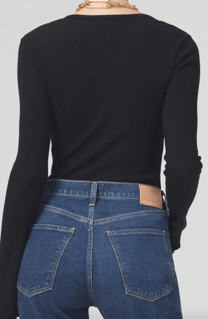 Citizens Of Humanity Anni V Neck Top in Black