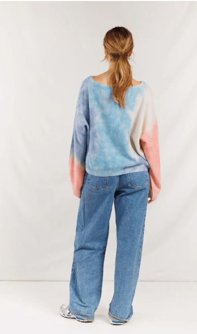 Crush Cashmere Scottie Painted Balloon in Cloud Dye