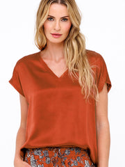 Go Silk Raw Revisited Tee Luxe in Siracha