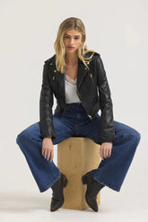 Jakett Erin Burnished Leather in Black Gold