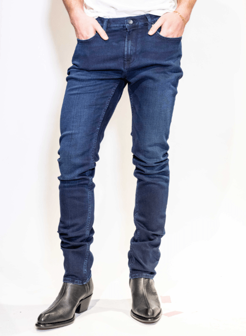 John Varvatos J702 Slim Fit in Navy