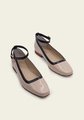Kaanas Goia Leather Ballerina in Black White