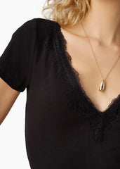 Cami NYC Sana Rib Tee in Black