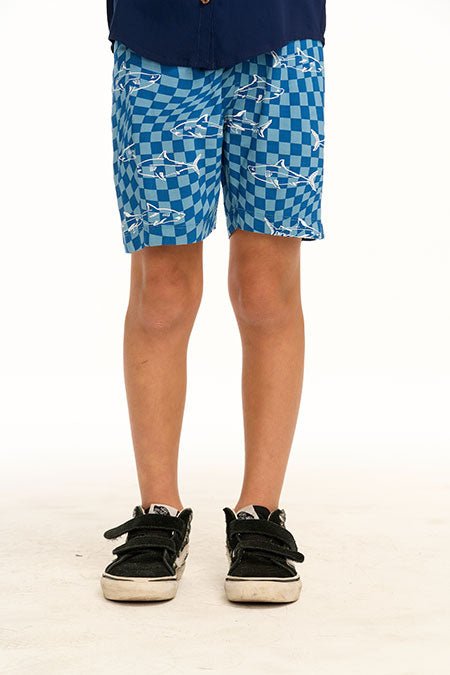 Chaser Welt Shorts in Shark Check
