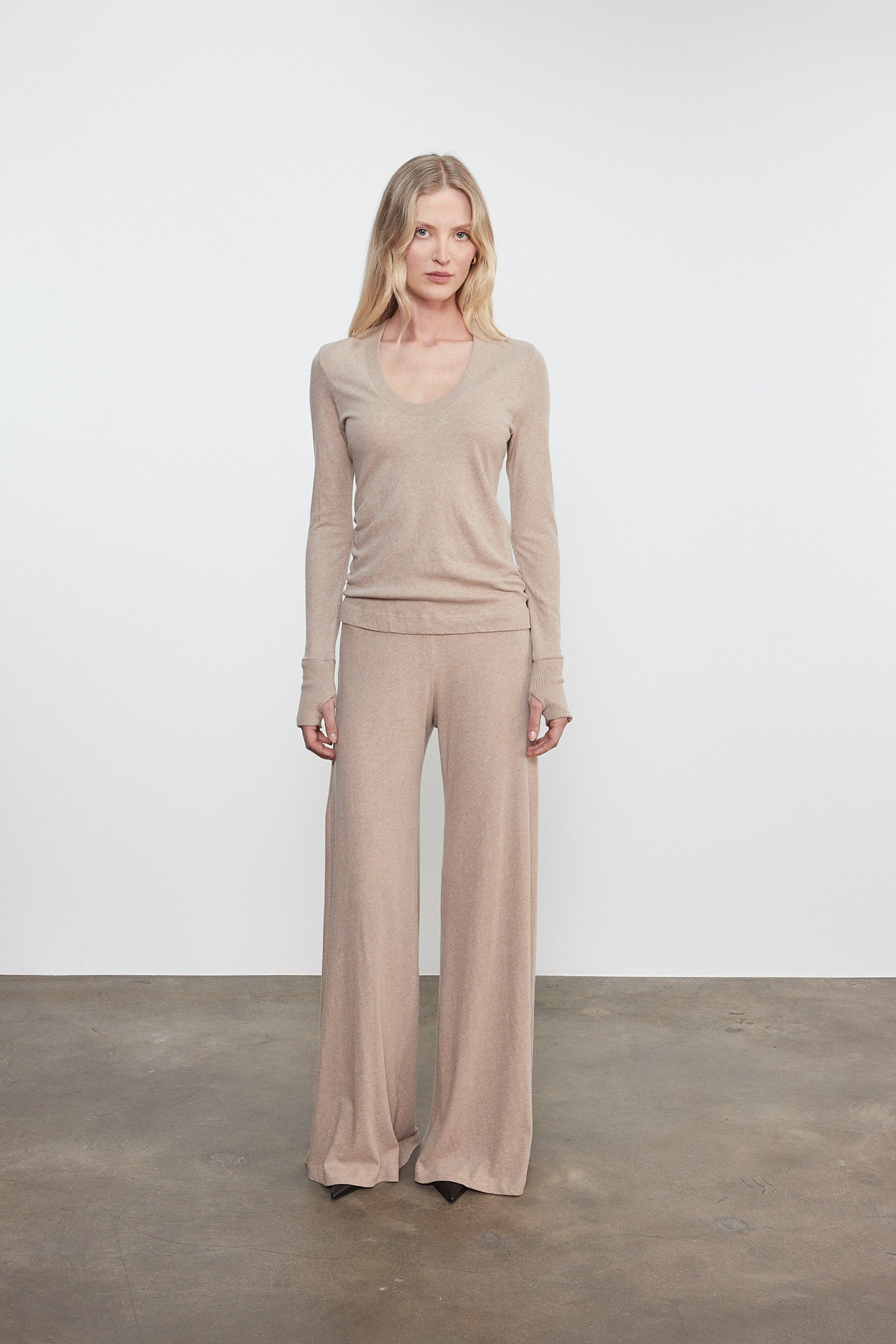 Enza Costa Cashmere Easy Cuffed U in Walnut