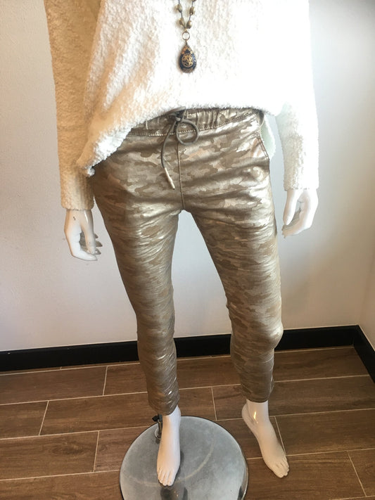 Flog Shely Pants in Beige/Gold Camouflage
