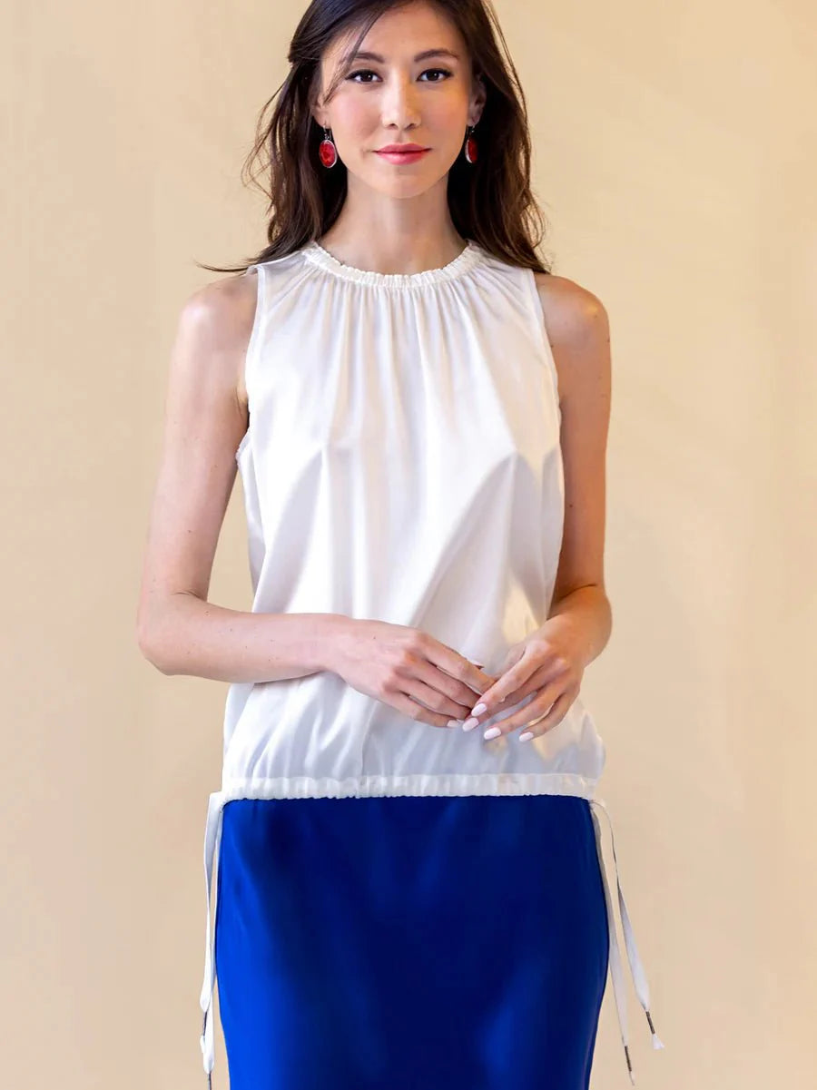Go Silk Go Draw Me in Top in White