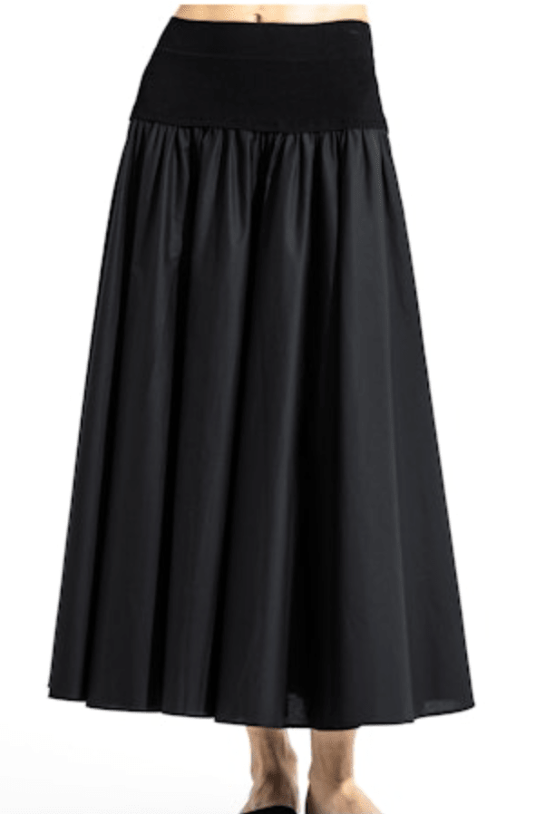 Go Silk Go In On The Yoke Skirt in Black