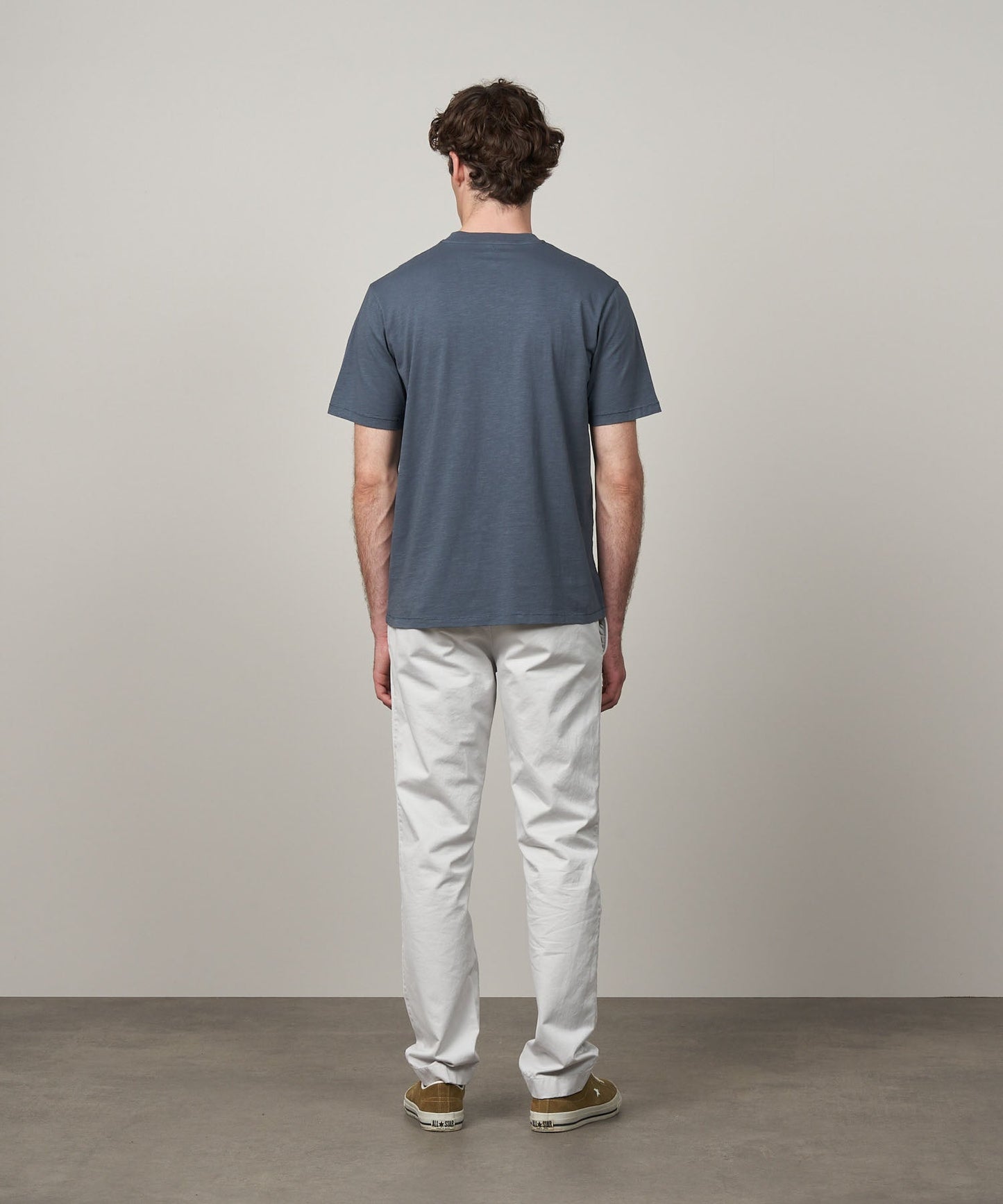 Hartford Storm Pocket Crew T-shirt in Charcoal