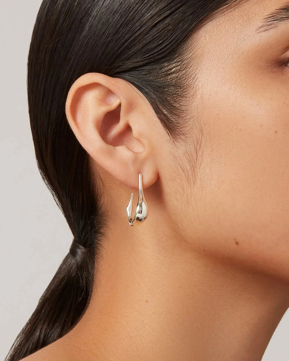 Jenny Bird Colette Small Hoops in Silver