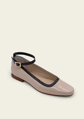 Kaanas Goia Leather Ballerina in Black White